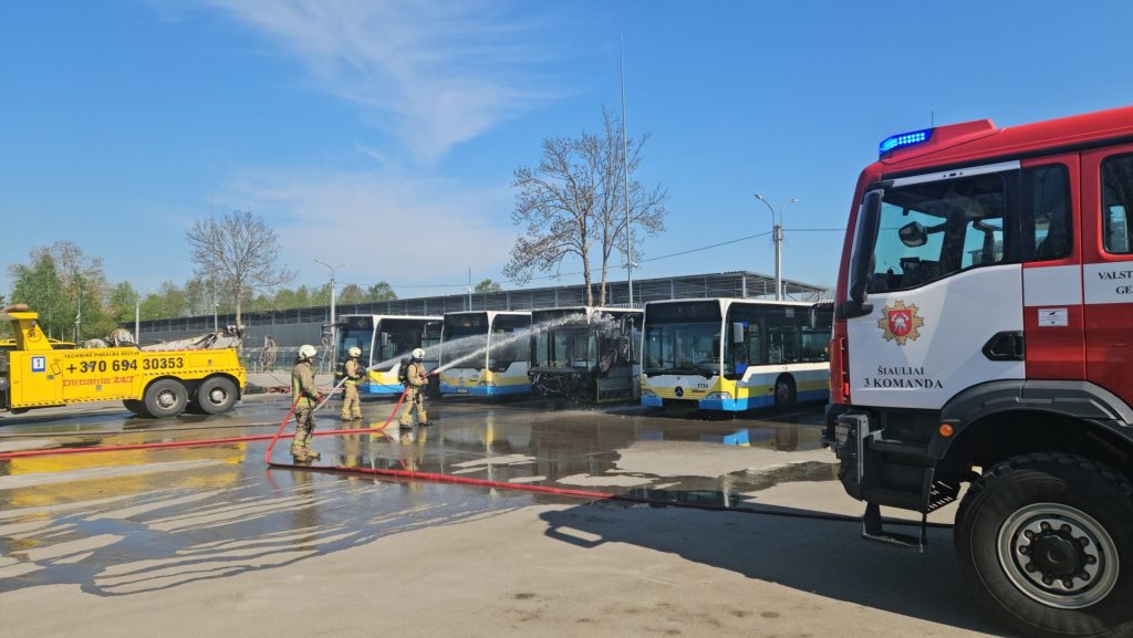 Mokomosios pratybos „Gaisro gesinimas autobusų dujų užpylimo stotyje“